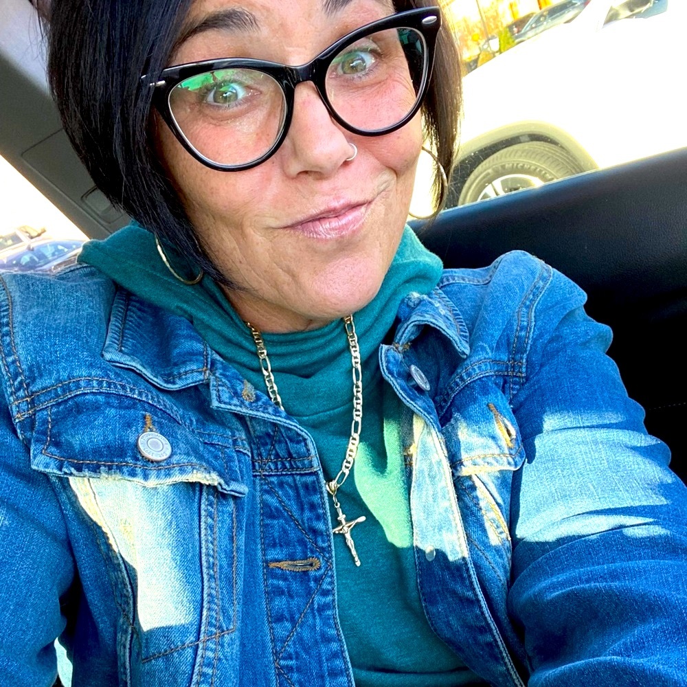 Meet your Posher, Nikki